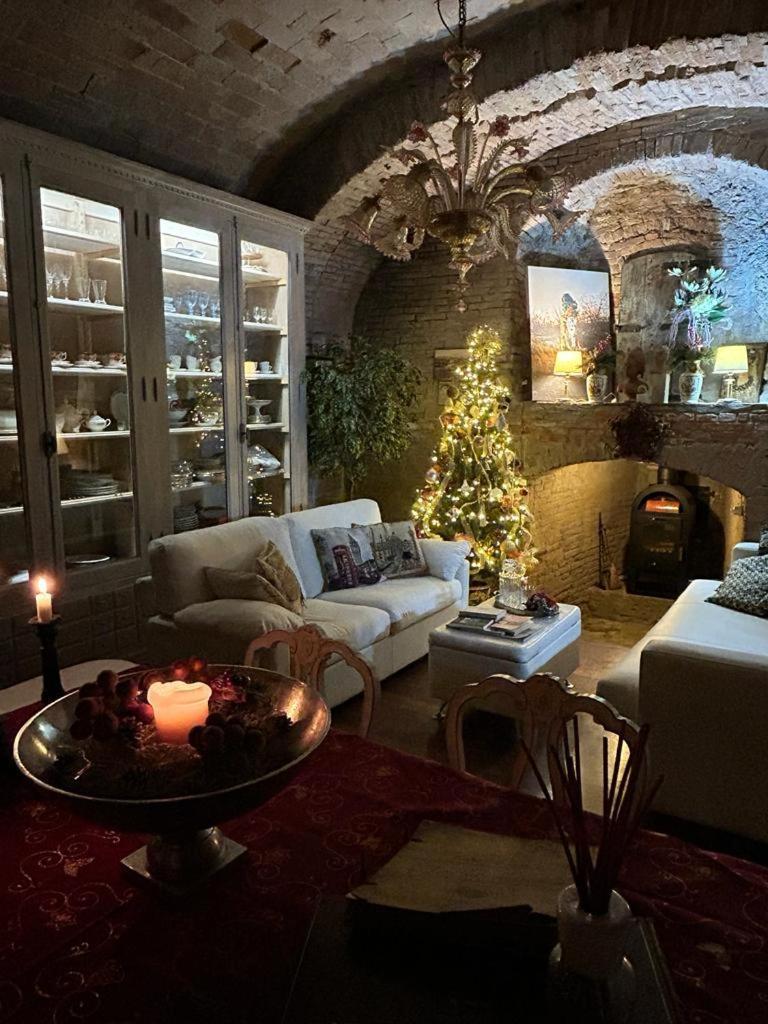 Borgo Di Beppe E Gloria Suite Сан Джовани Валдарно Екстериор снимка