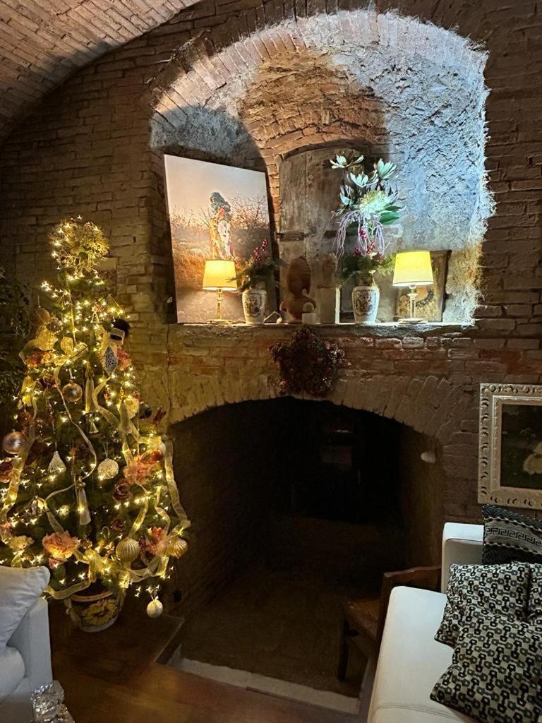 Borgo Di Beppe E Gloria Suite Сан Джовани Валдарно Екстериор снимка